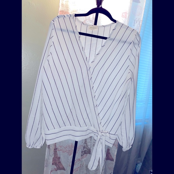 Free Kisses Women white Long Sleeve Blouse - Picture 5 of 9